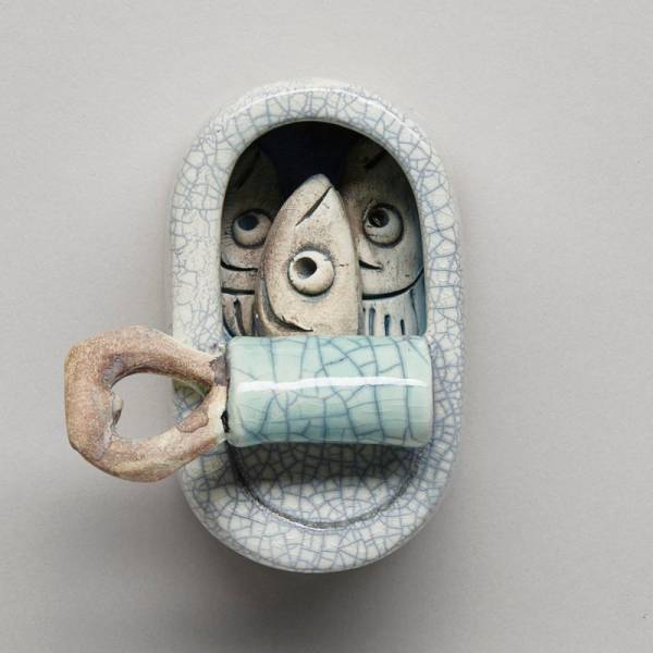 - a Ceramic by Fiona Bates, measuring 7 x 9 cm (H x W) £48